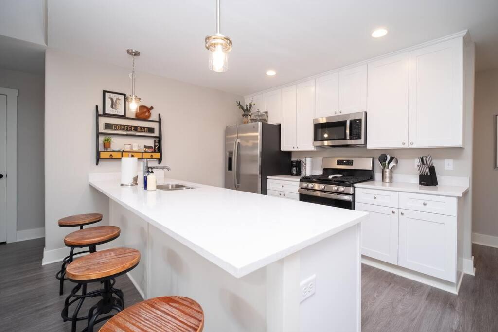 New Beautiful 3 Bedroom Condo In Bettendorf Εξωτερικό φωτογραφία