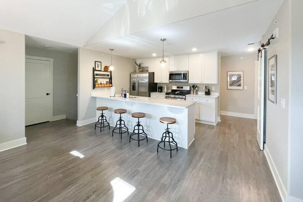 New Beautiful 3 Bedroom Condo In Bettendorf Εξωτερικό φωτογραφία